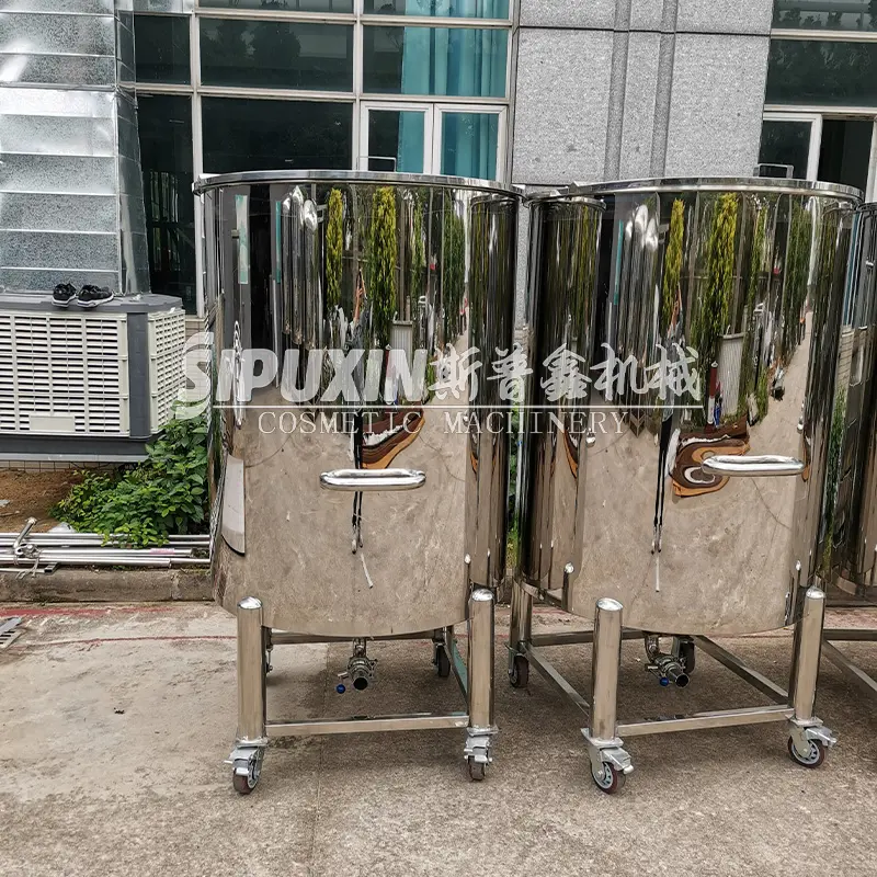 Tangki penyimpanan buatan 1000L Tangki Penyimpanan Sanitasi Stainless Steel 316 Bahan Tangki Penyimpanan Minyak Kosmetik Jus Tangki Penyimpanan