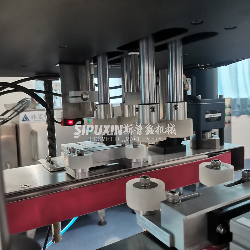 6- Nozzzle Automatic Liquid Filling Machine dengan perangkat penutup untuk deterjen dan alkohol